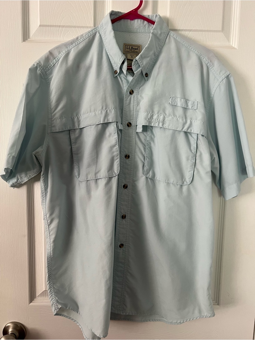 L.L. Bean Men's Tropic Wear Light Blue Short-Sleeve Button-Up Shirt